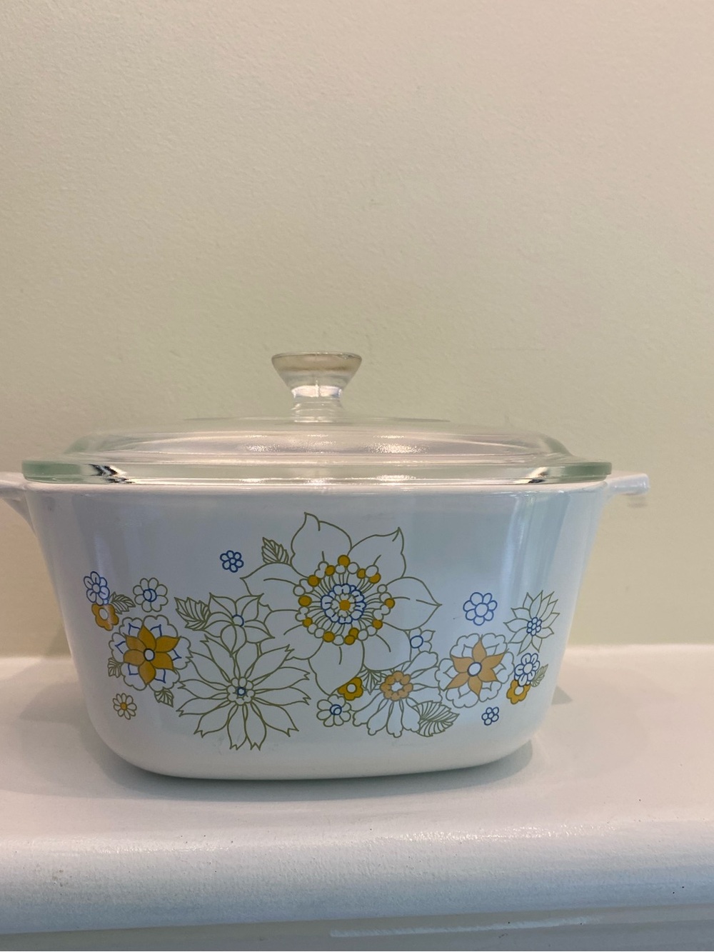 Vintage 70’s Corning Ware Floral Bouquet 1-3/4 quart casserole dish 7 cup